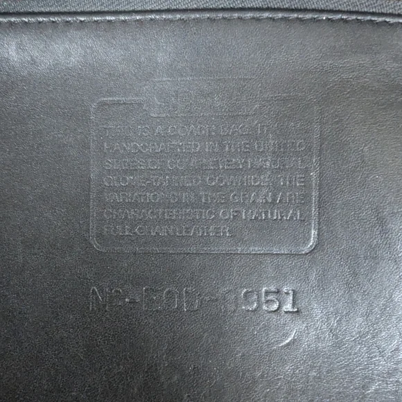 Vintage Coach Patricia's Legacy Bag (style number 9951). - Picture 8 of 11